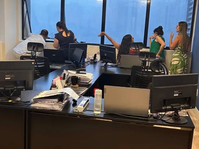 Escritório e equipe da SRJ Assessoria em Santo André — 2